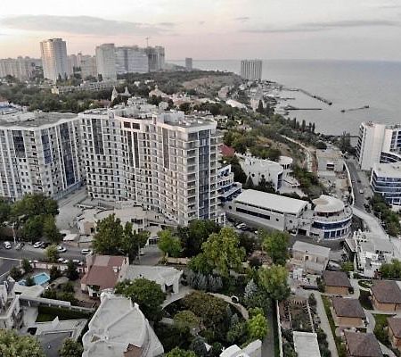 אודסה Iren Apartments 1+1 מראה חיצוני תמונה